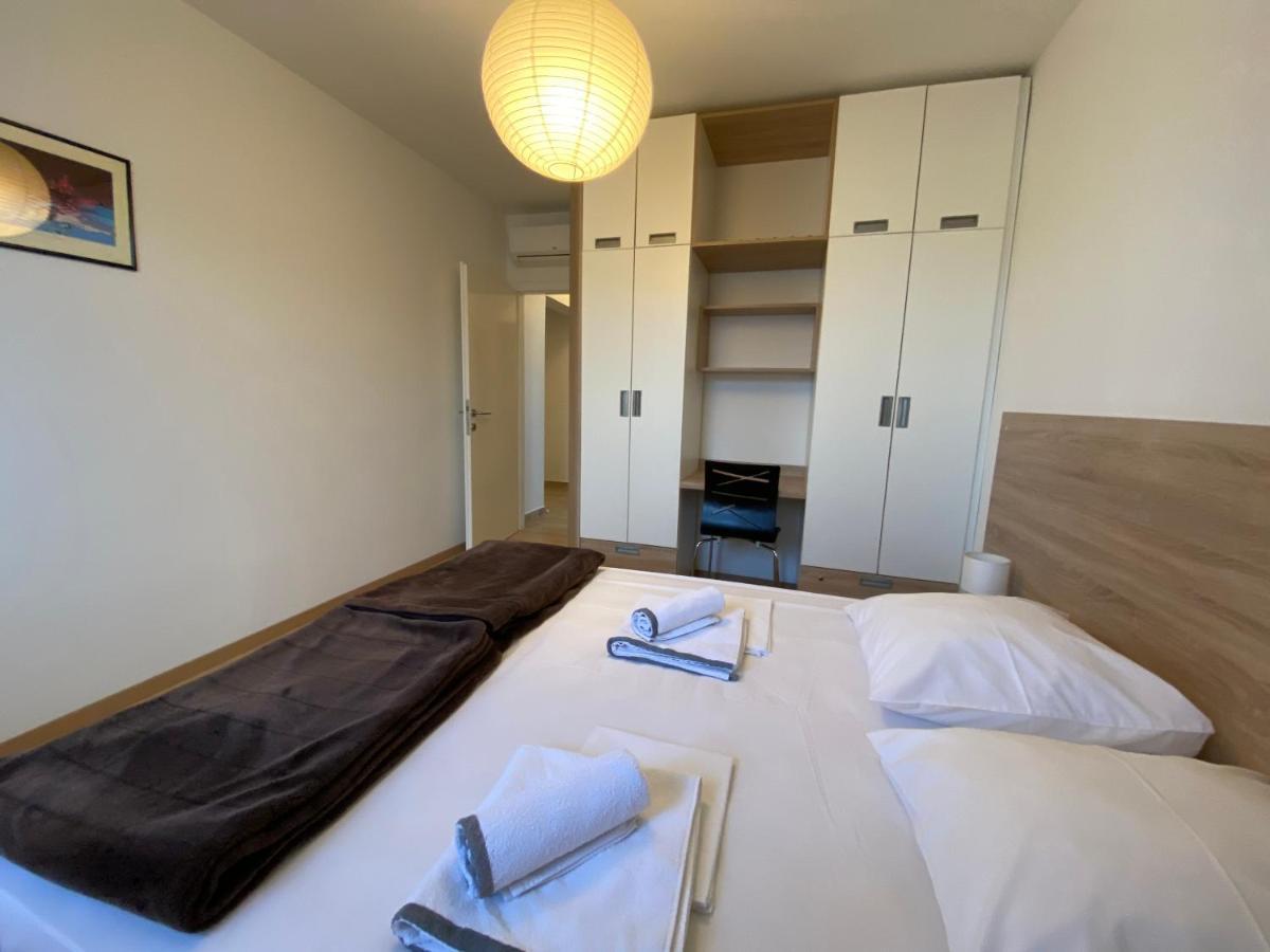 Apartments Carpe Diem Primosten Exterior photo